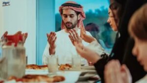 ramadan-prayer-after-breaking-fast